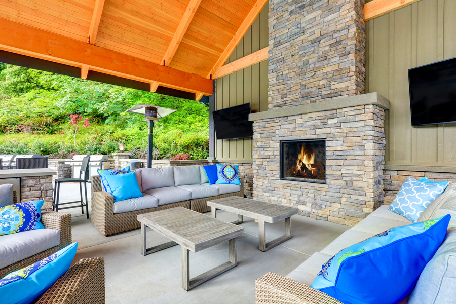 Bring Summer to Life with Outdoor Entertainment